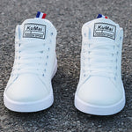 Men's Skateboarding Shoes High Top Sneakers  Breathable White Sports Shoes Students Shoes Street Walking Shoes Chaussure Homme